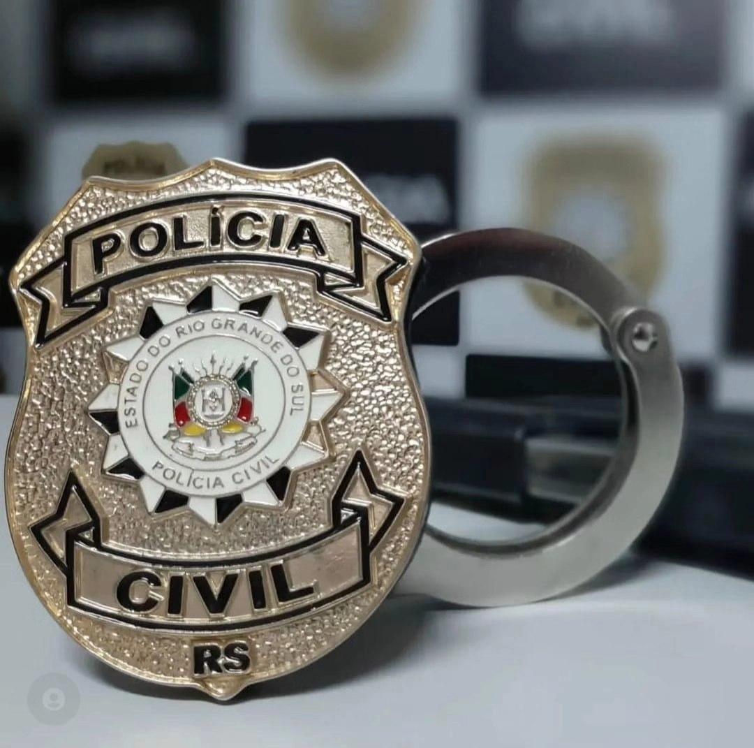  PRISÃO EM FLAGRANTE POR TRÁFICO DE DROGAS NA PRAIA DO MAGISTÉRIO EM BALNEÁRIO PINHAL