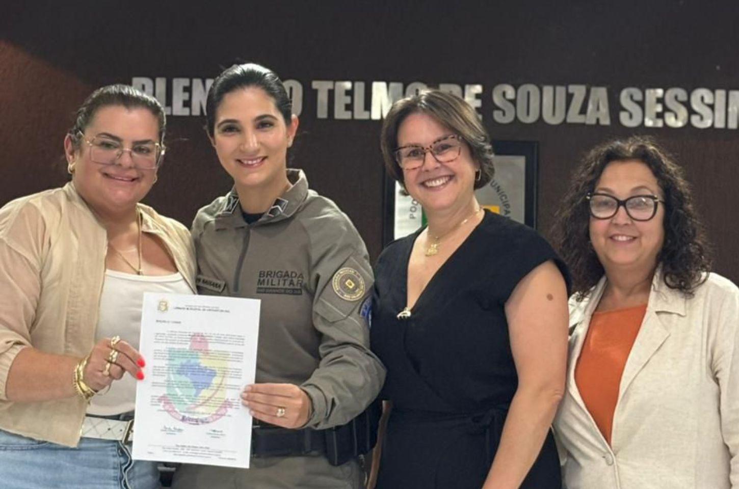 Soldado é agraciada com Moção de Aplausos pela Câmara de Vereadores de Capivari do Sul