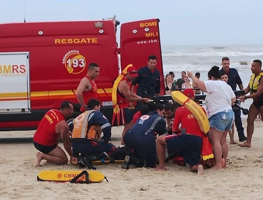 Homem de 32 anos morre após afogamento na Praia Paraíso, em Torres