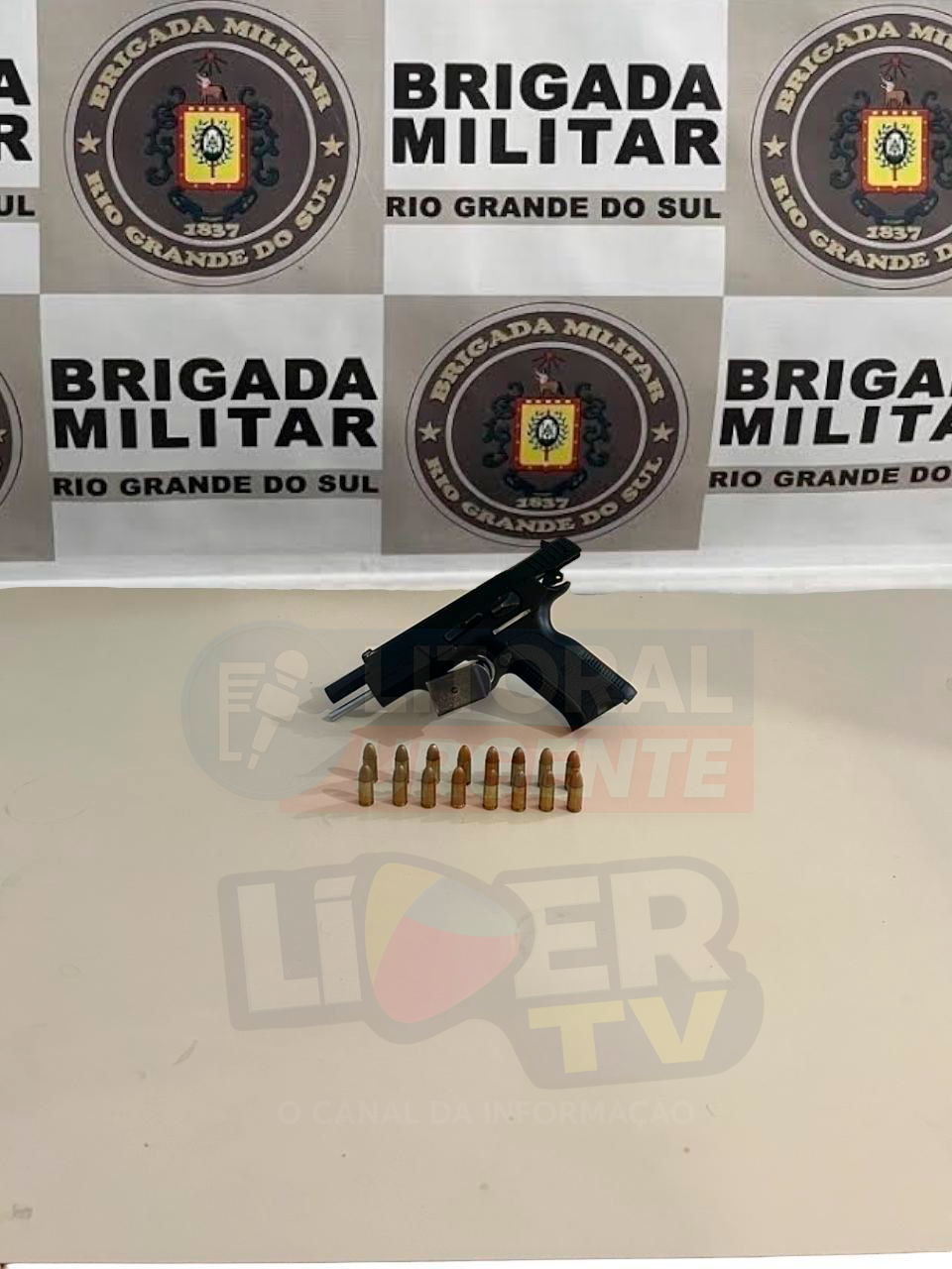 Polícia de Choque prende homem por porte ilegal de arma e cumprimento de mandado em Palmares do Sul