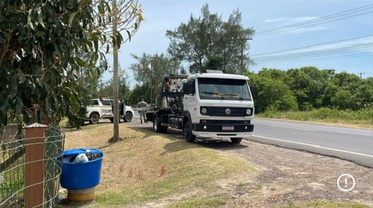 Tentativa de assalto em Balneário Pinhal termina com prisão após ação conjunta da BM e monitoramento por câmeras
