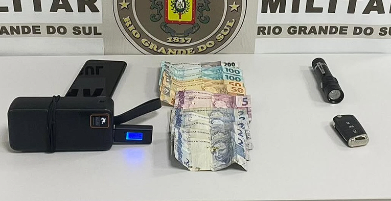 BM prende suspeito que usava bloqueador eletrônico para furtar veículos no Litoral Norte