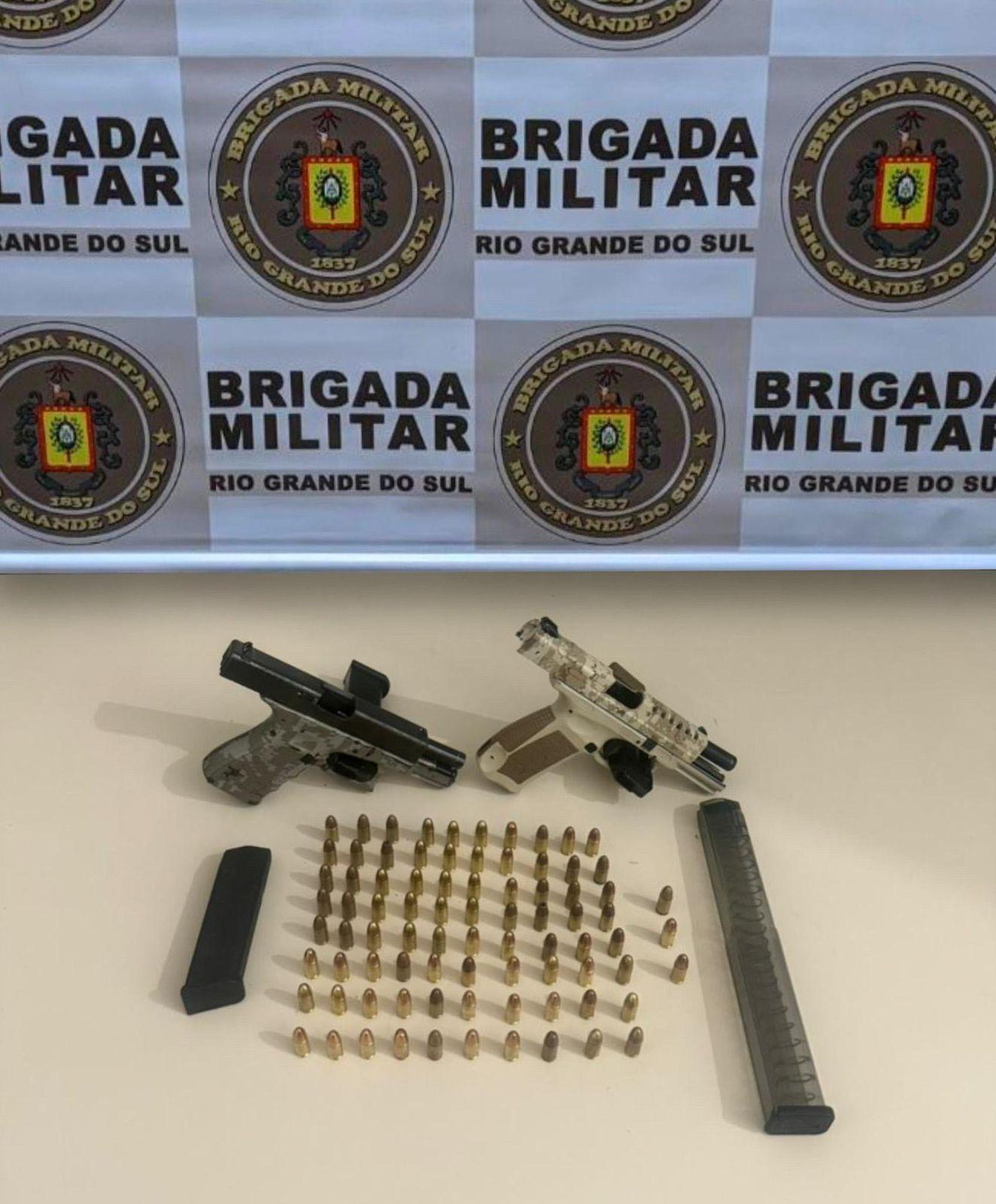 Dupla é presa com duas pistolas e mais de 80 munições em Cidreira durante a Operação Golfinho