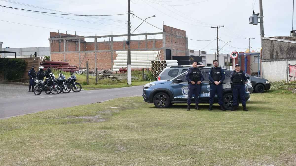 Guarda Municipal de Imbé prende homem após agressões contra os pais e fuga em alta velocidade