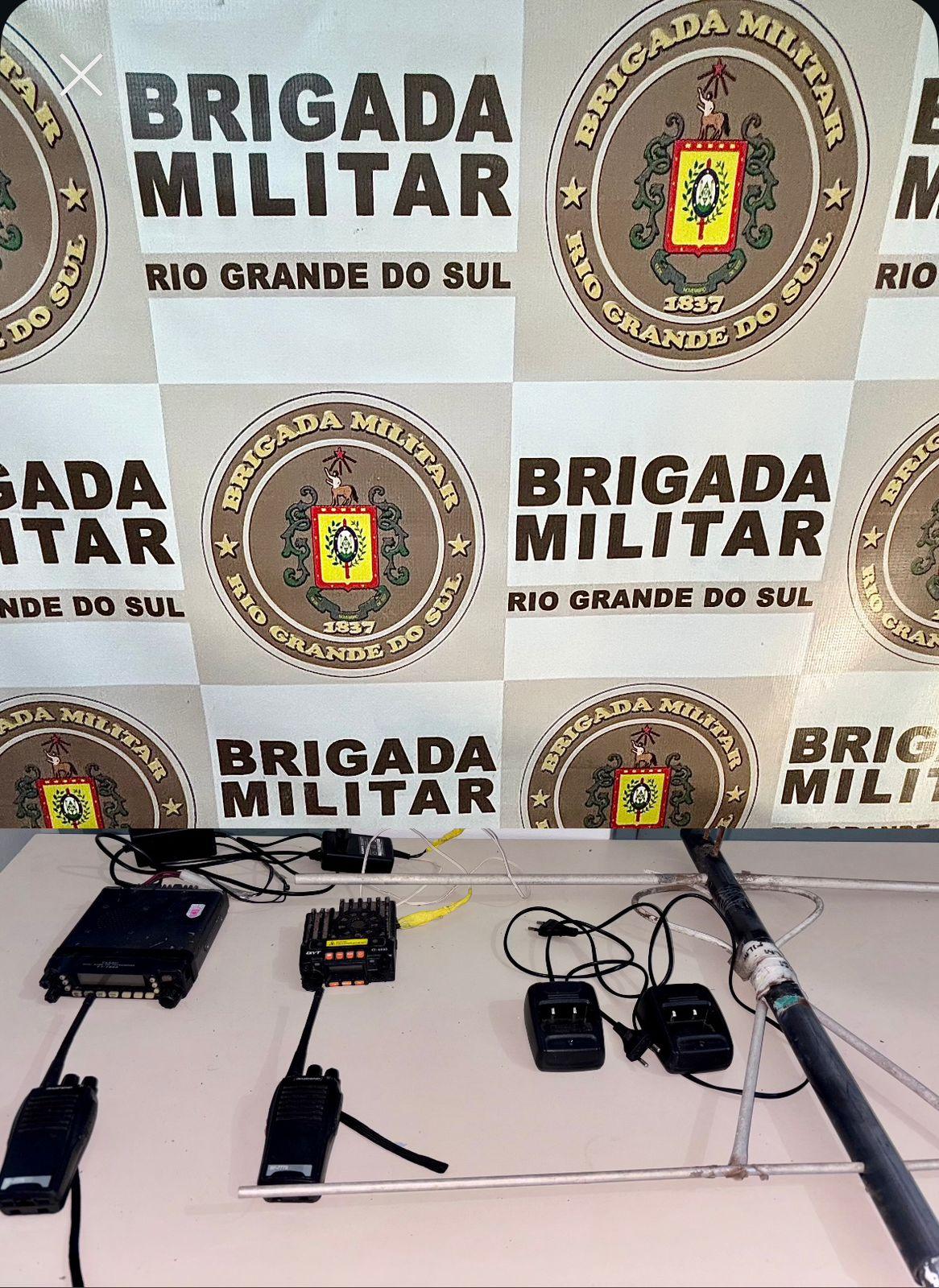 Homem é preso em Balneário Pinhal por operar central clandestina de rádio