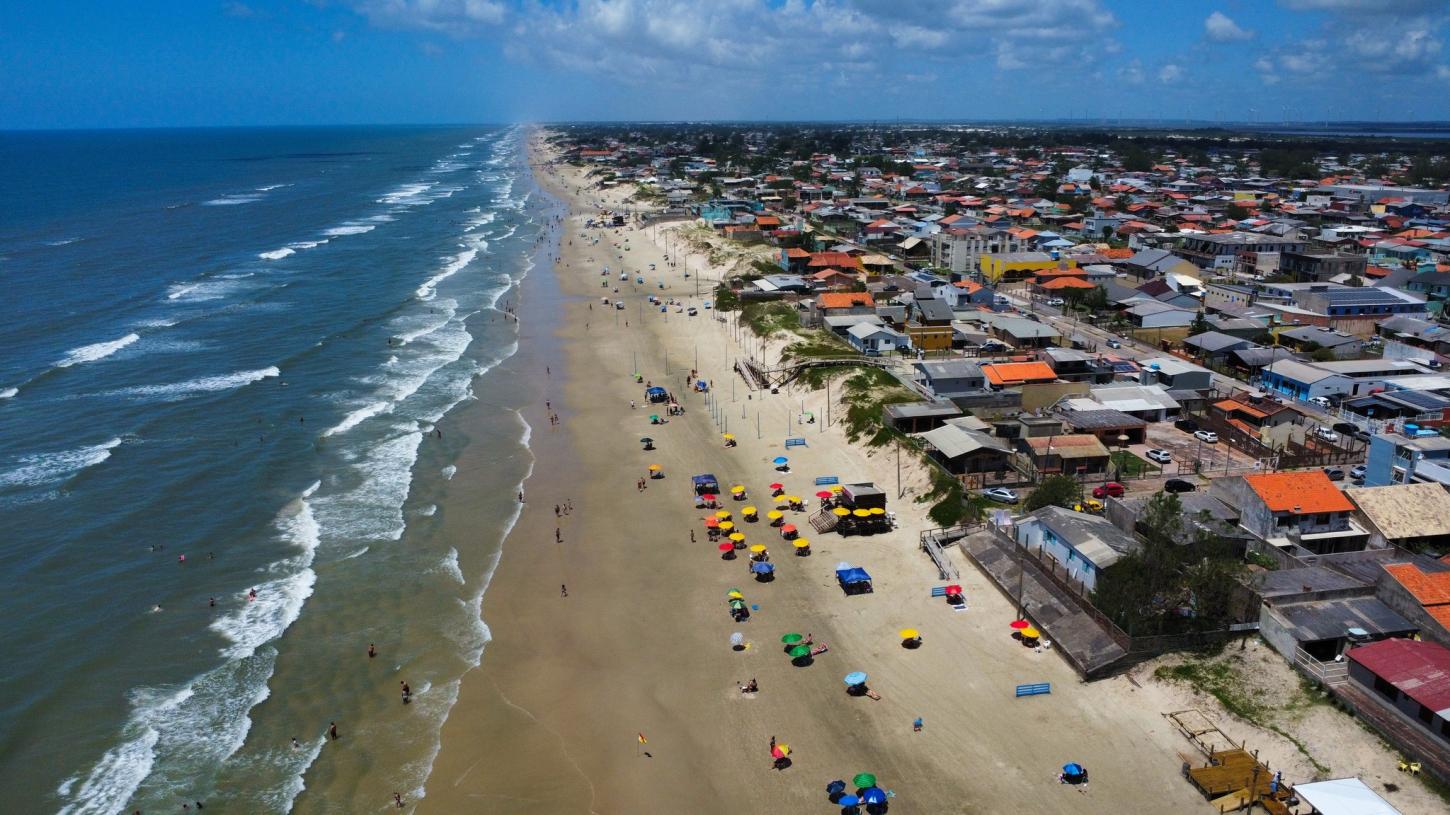 Semana começa com calor e termina com chuva no Litoral Norte do RS