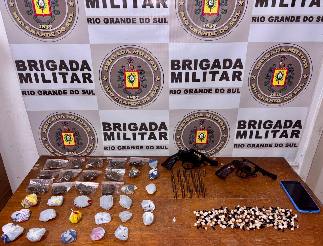 Adolescente é apreendido com drogas e armas em Balneário Pinhal