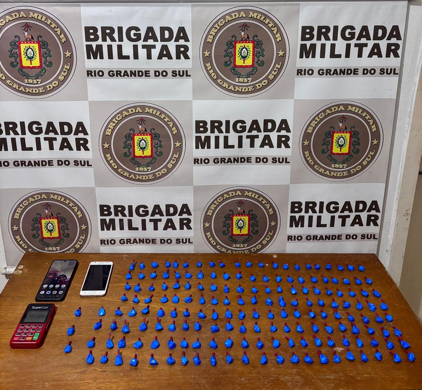Homem é preso com 175 porções de cocaína na ERS-040 em Balneário Pinhal
