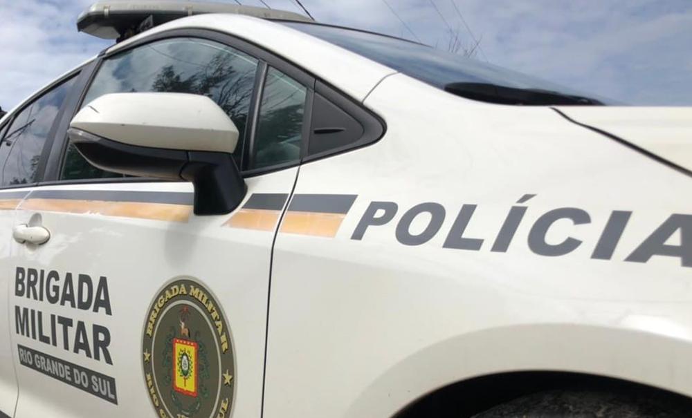 Homem se apresenta à Brigada Militar após ataque com faca e é preso em Cidreira