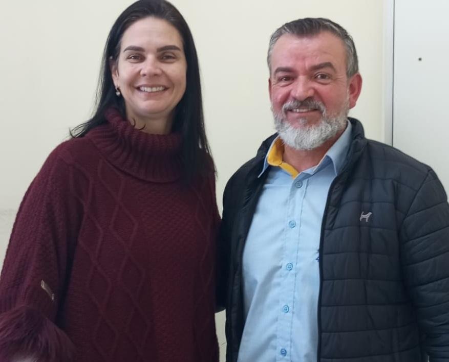 SIMPAS E SECRETARIA DE EDUCAÇÃO DE PALMARES DO SUL DISCUTEM CONCURSO PÚBLICO E PAUTAS DOS SERVIDORES