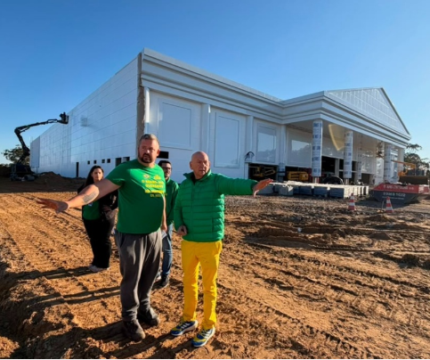 LUCIANO HANG VISITA OBRAS DA NOVA HAVAN E CONFIRMA INAUGURAÇÃO PARA AS PRÓXIMAS SEMANAS EM TRAMANDAÍ