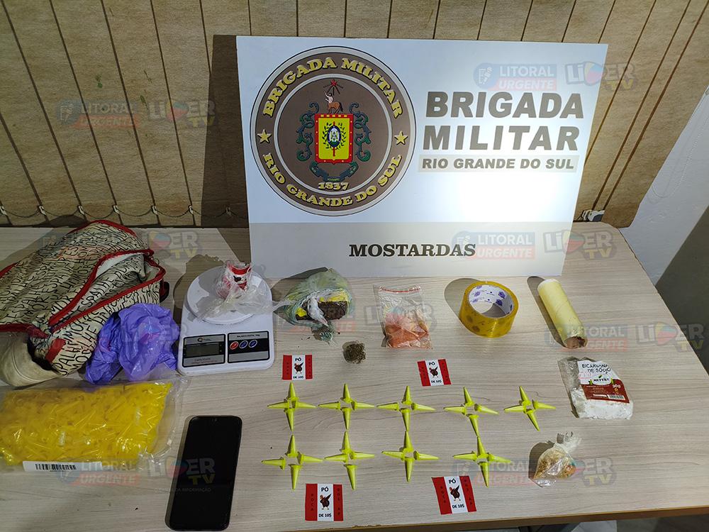 Mulher é presa por tráfico de drogas durante a madrugada em Mostardas