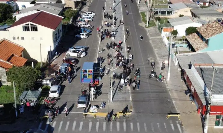 2º Encontro Beneficente do Grau reúne mais de 200 motociclistas e movimenta Quintão