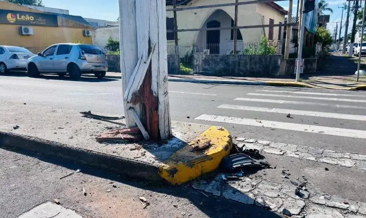 Colisão entre veículos deixa uma pessoa ferida no centro de Osório