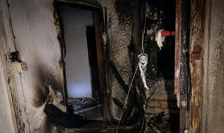 Incêndio em residência termina com uma pessoa morta na madrugada em Osório