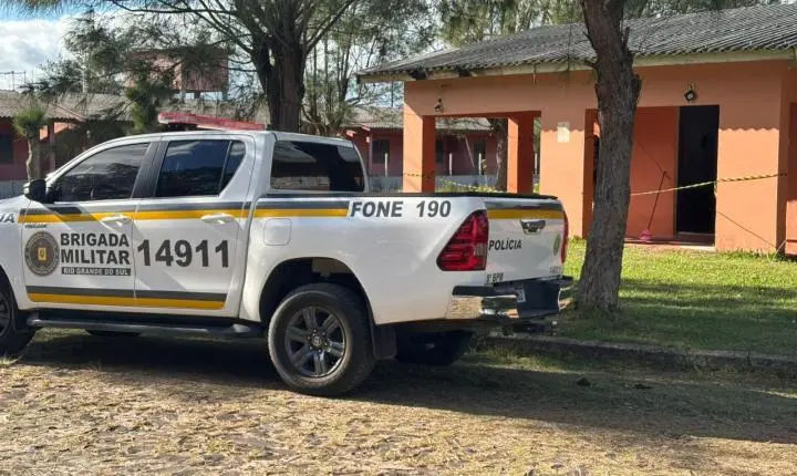 Jovem de 23 anos é encontrada morta a tiros dentro de residência em Balneário Pinhal