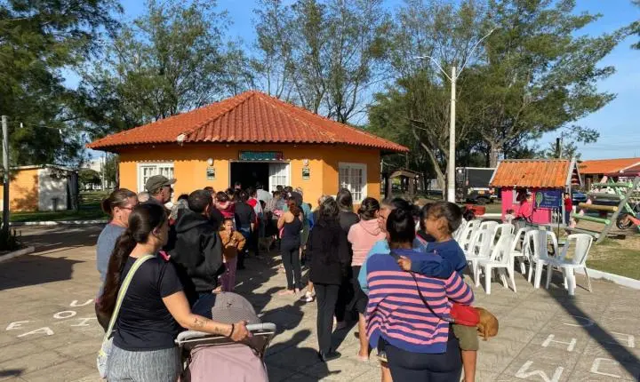 OSÓRIO INICIA MONTAGEM DA DECORAÇÃO DE NATAL NO CENTRO DA CIDADE