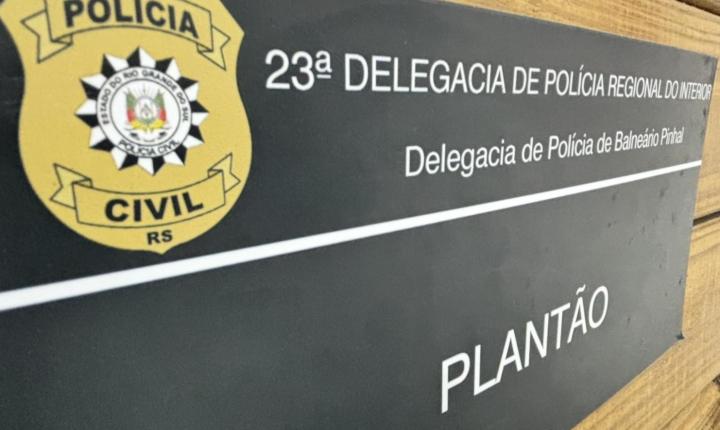Polícia Civil prende três foragidos da Justiça em Balneário Pinhal